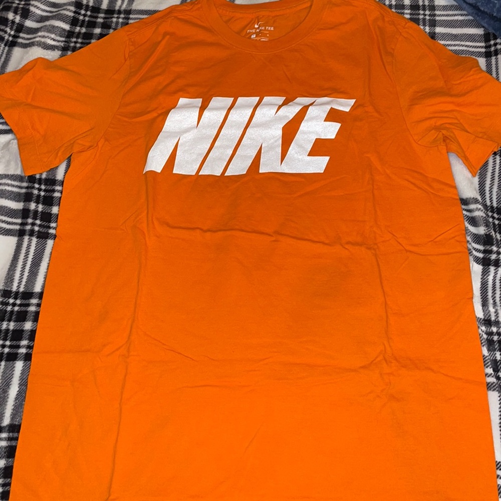 Men’s Nike Shirt